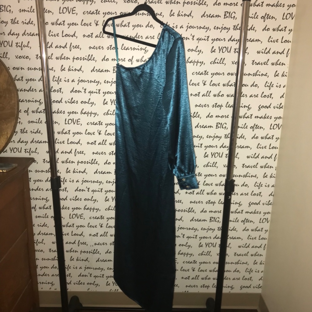 NEW RIVIERA ONE-SHOULDER MAXI DRESS - Picture 5 of 14